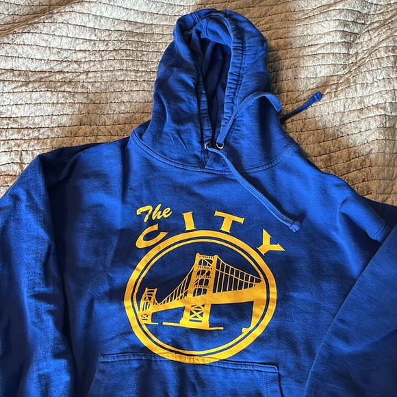 Golden gate warriors hoodie. - Picture 2 of 6